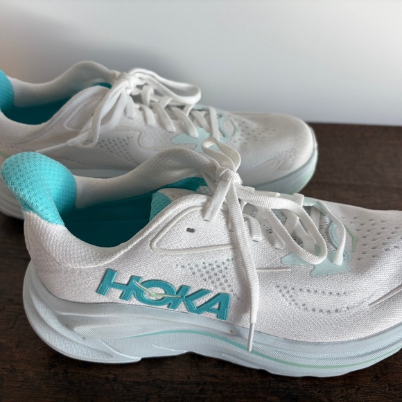 Hoka Clifton 10 white/cielo, NEW, 6.5 B -fits like 7, worn twice - Picture 1 of 8
